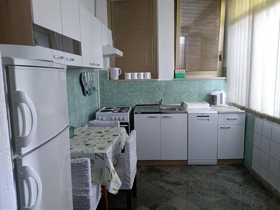 Apartment Mediterranean Garden Риека Экстерьер фото
