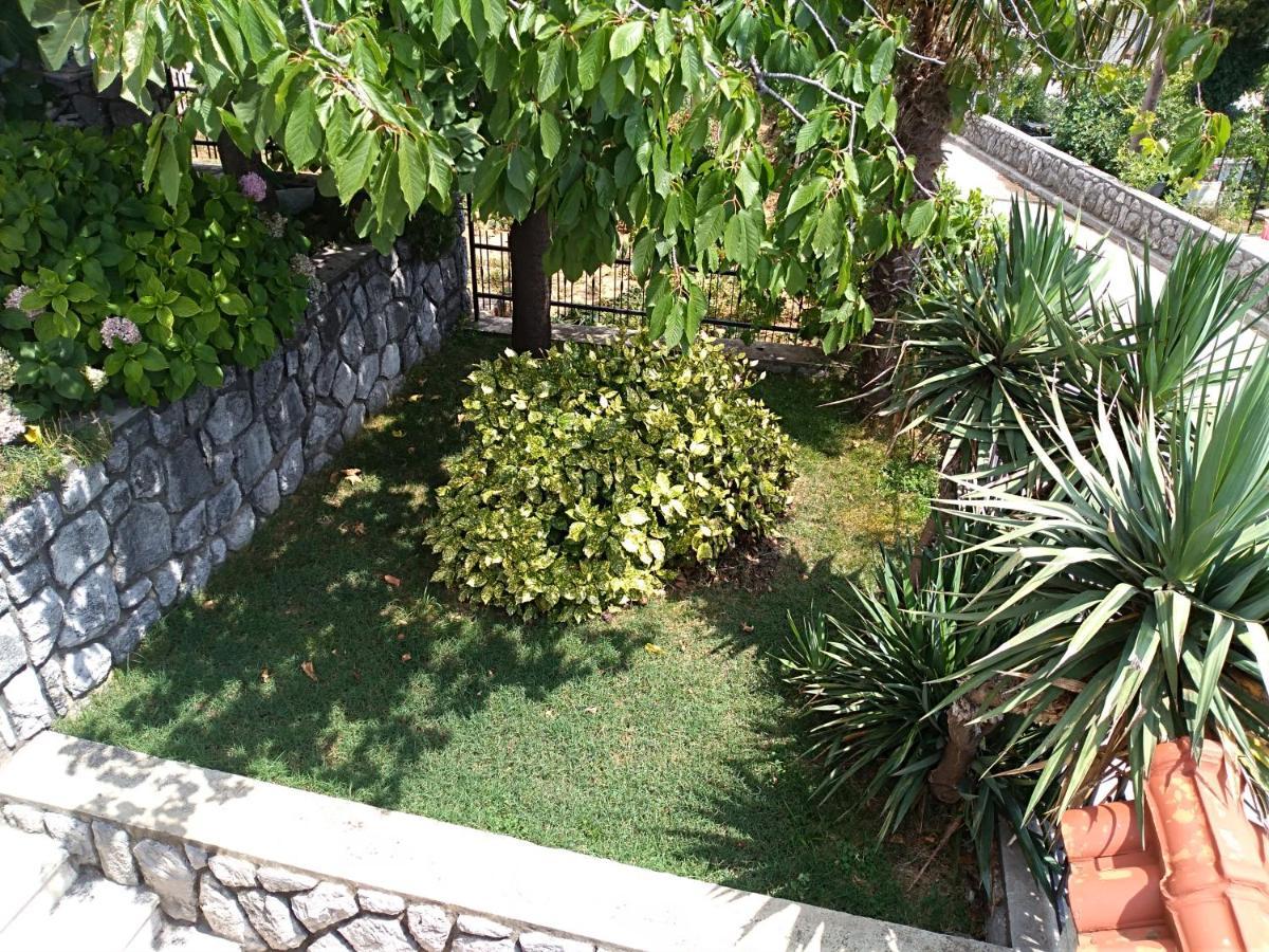Apartment Mediterranean Garden Риека Экстерьер фото