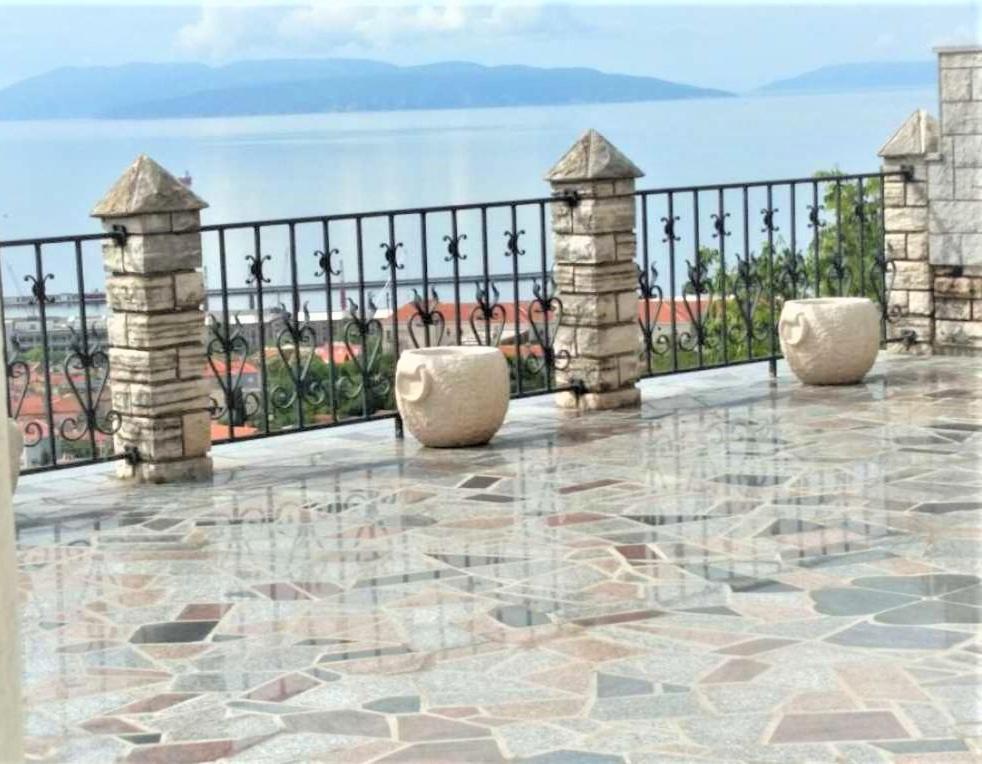 Apartment Mediterranean Garden Риека Экстерьер фото
